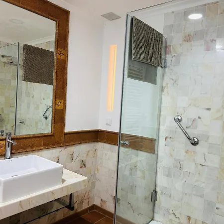 Mega Ocean Magoito - * Синтра